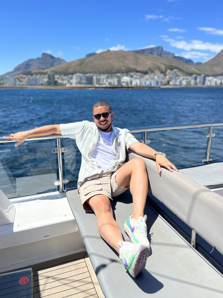 nigelcrowie_347's tweet photo. Happy 🌊 https://t.co/9ukAT01XiM