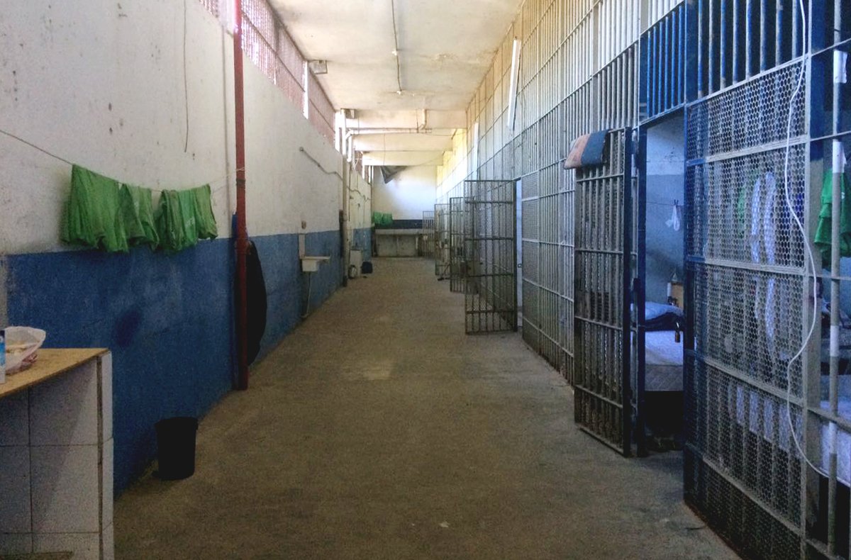 Estadao's tweet photo. EDITORIAL: ‘Populismo penitenciário’ – Acabar com a saída temporária de presos não tornará a sociedade mais segura. Significaria atestar a falência do Estado em ressocializar os apenados que estão sob sua custódia (@opiniao_estadao) > https://t.co/XRZGB726Wi https://t.co/TYC69EnZ1Z