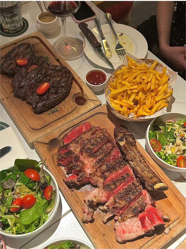 SelenaDavis6587's tweet photo. Today, I will experience French food with my clients https://t.co/BXXl5RHWCO