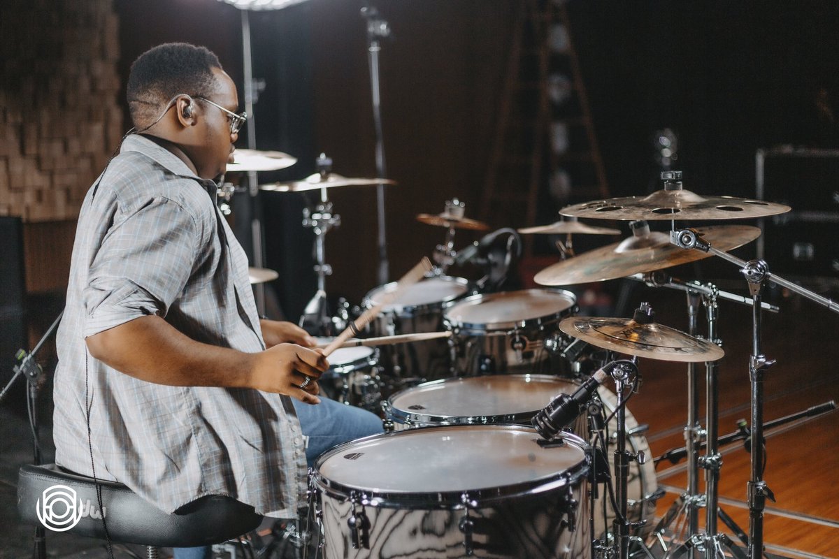 haddypro_co_ltd's tweet photo. Sonor Prolite Experience with @haddypro_co_ltd & @_officialhans
Call us;
Phone: +255 715 707 707
Location: Mikocheni B, 26 Ngorongoro Rd - Dar es Salaam Tanzania.
#haddypro #haddypro_backline #sound #audio #musician #events #livemusic #live #drums #drummer https://t.co/IdGHf6R3QS