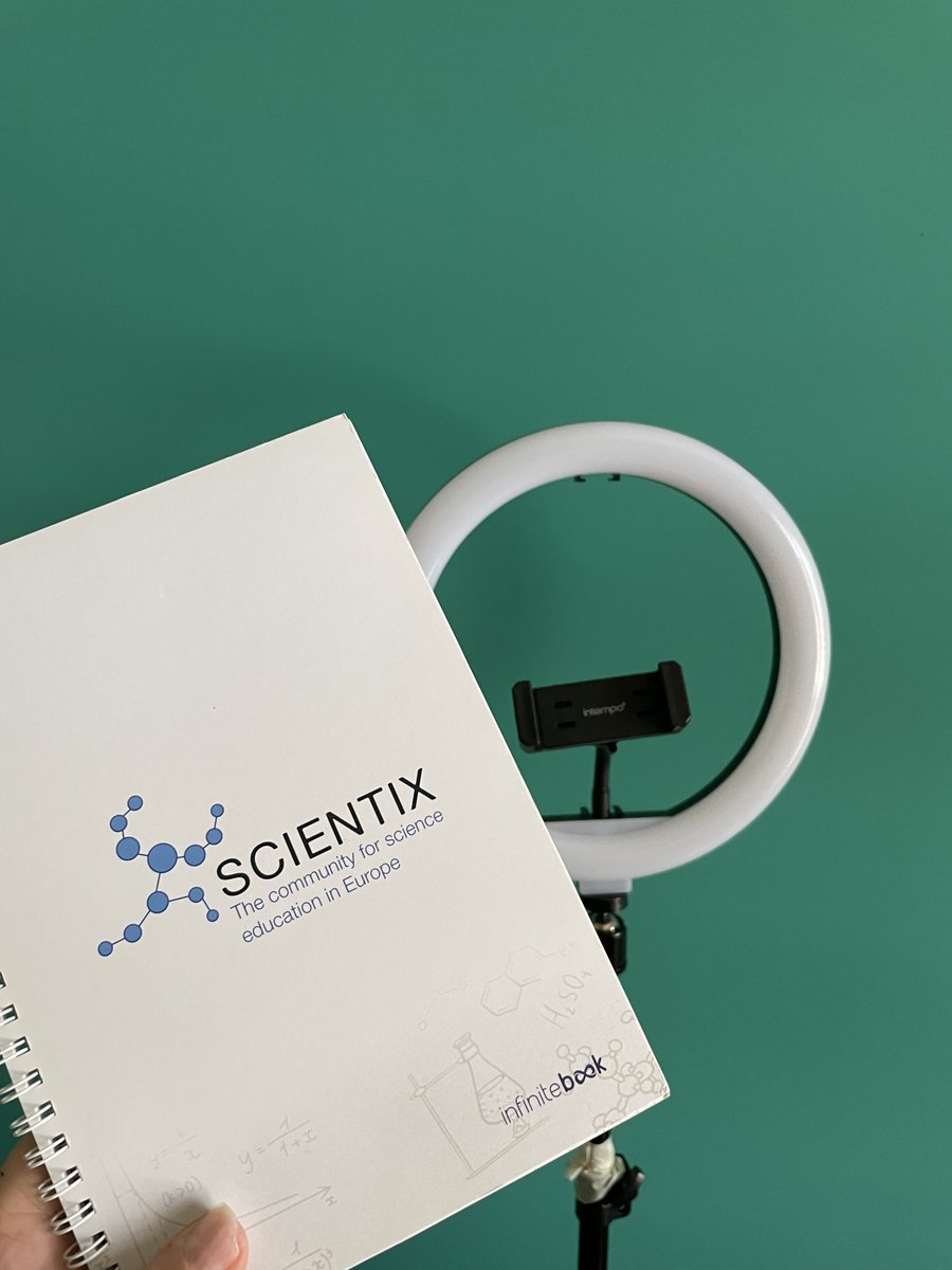 anivarGatisereT's tweet image. Filming day!
#soproud #Scientix