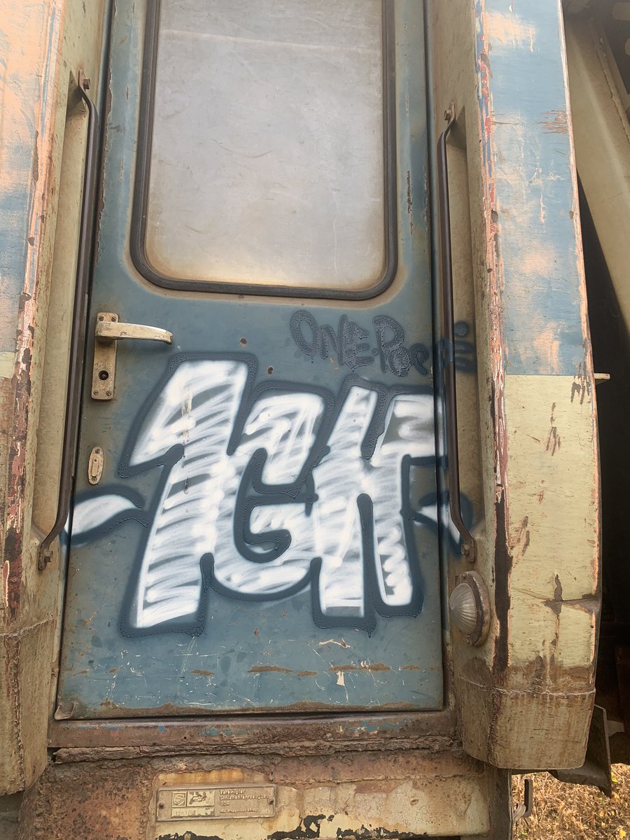 1gh_crew's tweet photo. #1gh #graffiticrew https://t.co/w0RiOhrYRS