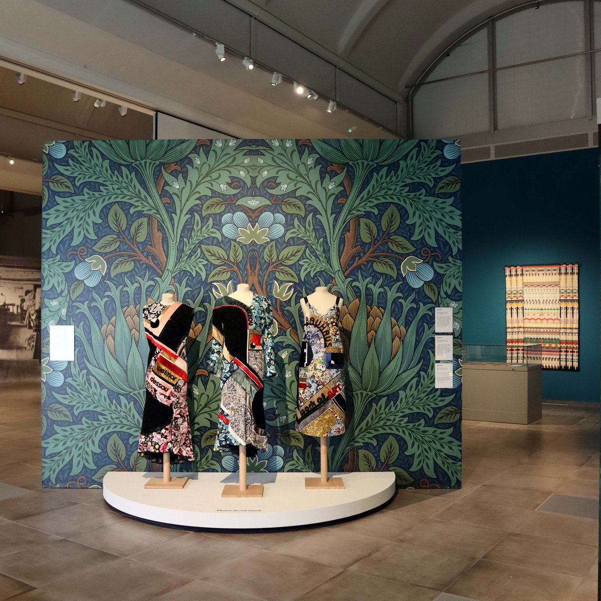SheffMuseums's tweet image. ⏰Last chance to see Pioneers: John Ruskin, William Morris and the Bauhaus - our unmissable exhibition that celebrates how the trio have shaped our understanding of art and design. 💫 

Find out more here: sheffieldmuseums.org.uk/whats-on/pione…

#VisitSheffield #ACEsupported #LetsCreate