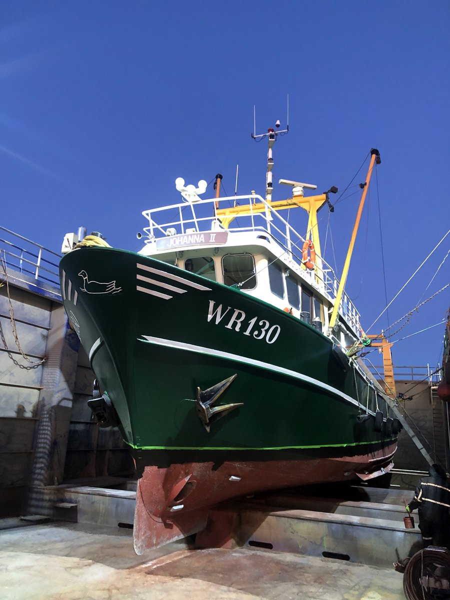 LuytGroep's tweet photo. 📷 52°56'2"NB, 5°1'44"OL
Een mooi fris begin van de dag is het zeker met een #Wieringer #juweeltje voor het eerst in ons nieuwe #dok: WR-130 'Johanna II' van Jan Rotgans). In 1990 is de kotter bij #LUYT ontworpen & gebouwd en in 1997 door ons verlengd met 3,70 meter. #DenOever https://t.co/EsVZRZgoSh