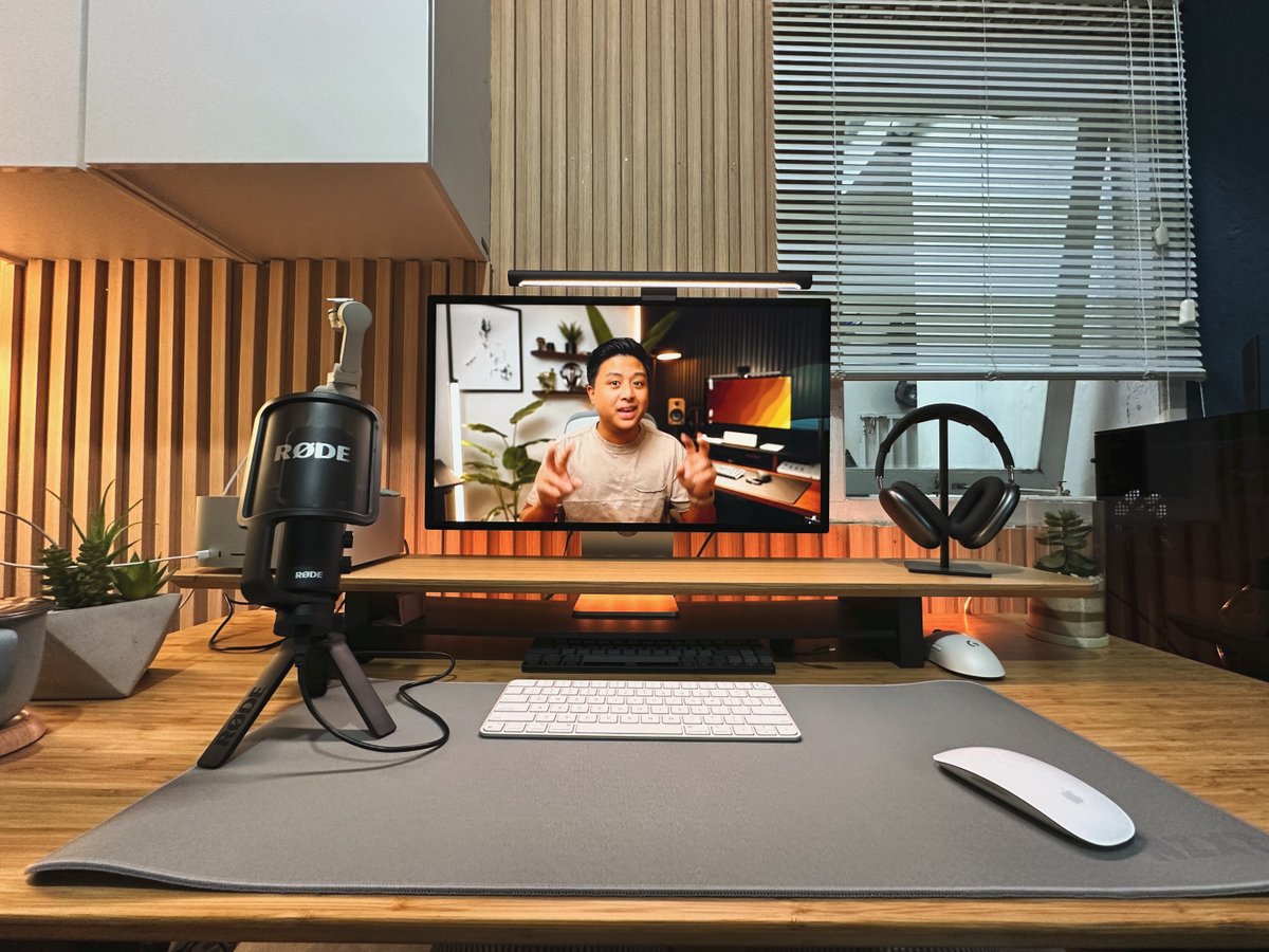 bagus_fikri's tweet photo. Workspace Revamp for 2024 #workspace #workplace #designer #fikristudio https://t.co/W4mSNiz4H9