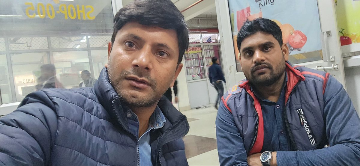 अपडेट- 69000 शिक्षक भर्ती मामले में कोर्ट ने मामले की सुनवाई के लिए अगले सप्ताह सूचीबद्ध करने का आदेश दिया
आज कोर्ट नम्बर 2 में जस्टिस विवेक चौधरी के न बैठने के कारण उनकी कोर्ट के सारे फ्रेश केस कोर्ट नम्बर 1 में ट्रांसफर कर दिए गए जिसकी वजह से बहस होने के आसार नहीं थे । केस को