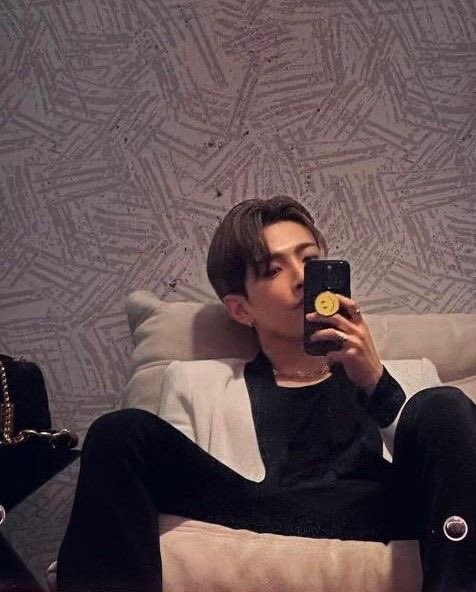 Hello lovelies I’m gonna try to be more active and maybe send out some messages