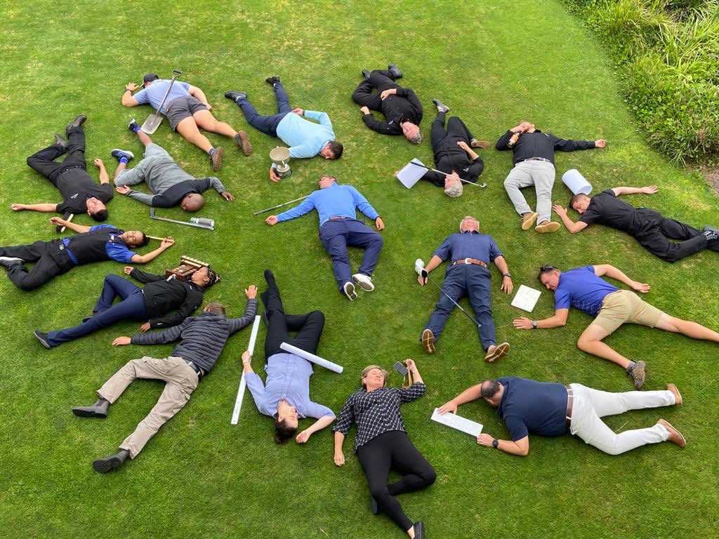 Season is nearly over and management is nowhere to be found! #holiday #stfrancislinks