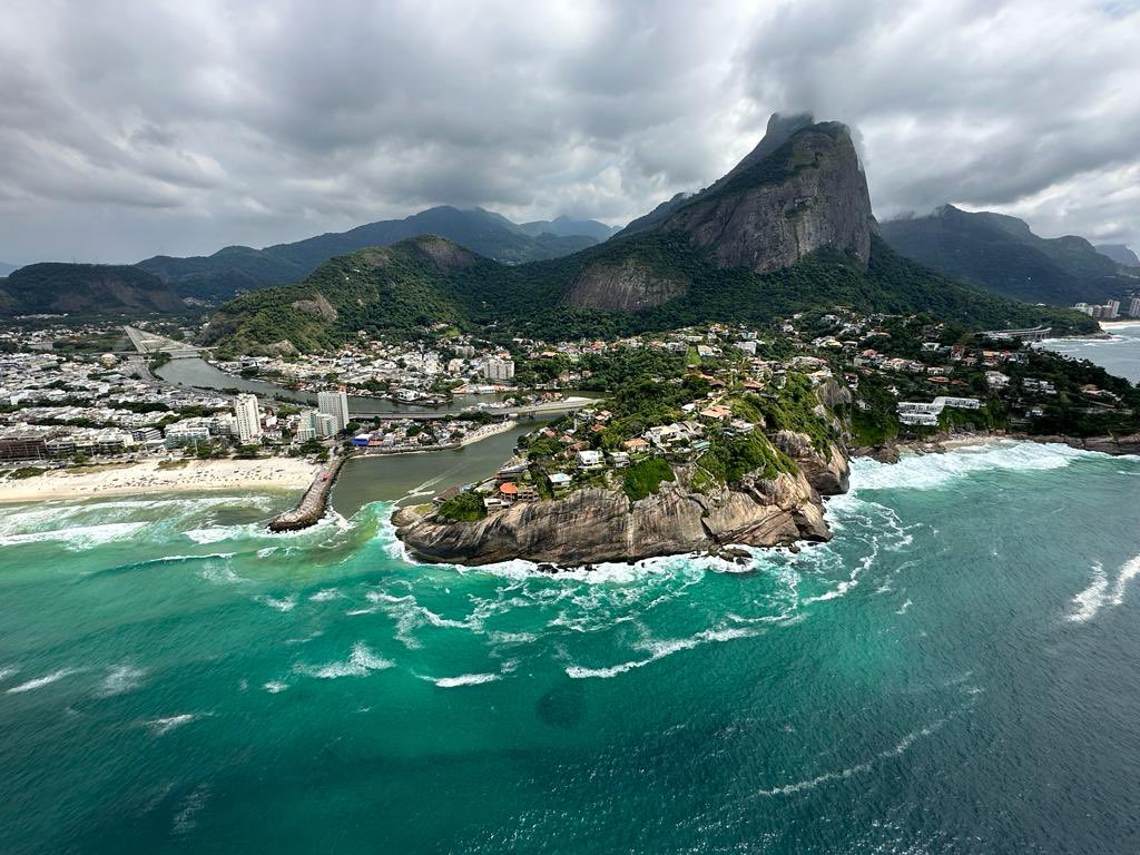 Rio gave us her best, what a chilling vibing buzzing city!  #RiodeJaneiro #HotAs