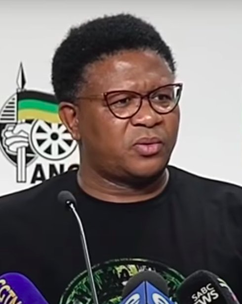 Real_RIvolution's tweet photo. The Fikile Mbalula they claimed was going to be a threat to Julius Malema is proving to be a disaster for the ANC. 😂 https://t.co/Ih7k7kIDgg
