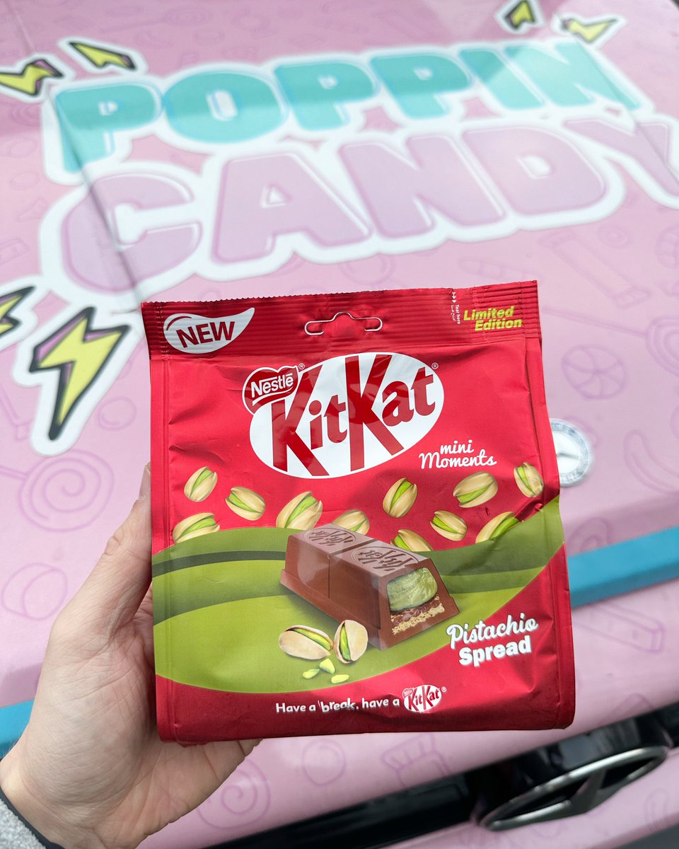 POPPINCANDYOFCL's tweet photo. 🍫😍Our Middle Eastern range is back! And this time there are loads of delicious new arrivals, including these incredible Pistachio Spread KitKats! Pistachio lovers, this is NOT one to miss - they’re limited edition, so be quick!😍🍫 https://t.co/g3cZMZLAJP