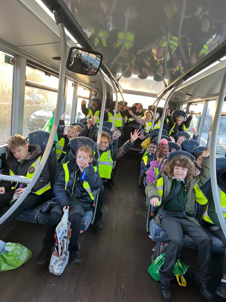 firsprimarysale's tweet photo. #Year3Maple We’ve arrived! We can’t wait to spend the day at Bolton Museum! https://t.co/ioWxJP1bW8