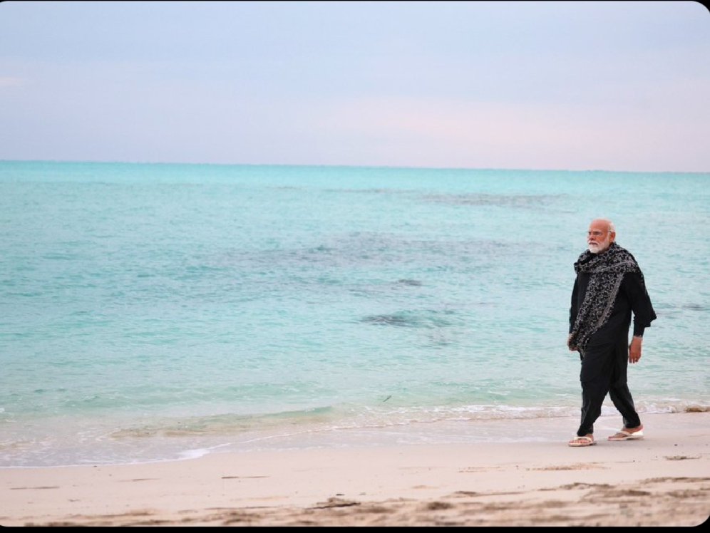 Theodd1animati2's tweet photo. Seeing our honourable prime minister @narendramodi sir at the beaches in Lakshadweep  makes me realise Iv been missing out on our pristine beaches and water
Book your next trip to explore our beautiful country  #ExploreIndianIslands #Indian https://t.co/akraII6c27