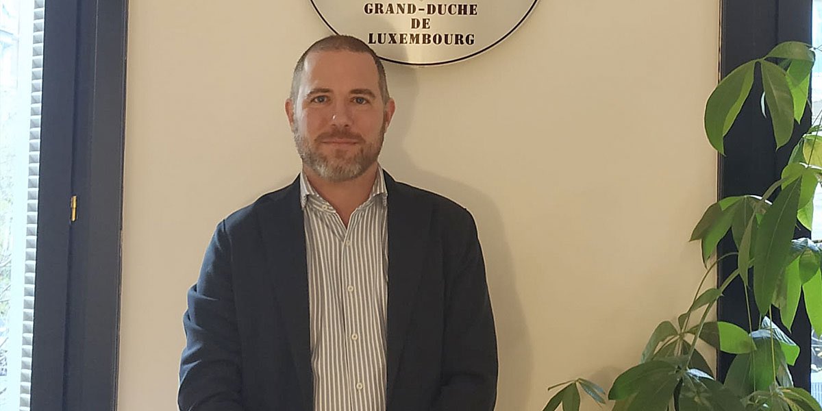 Arrancamos 2024 compartiendo la entrevista con Frank Mertens, cónsul y jefe de misión adjunto en la embajada de <a href="/LUinMadrid/">Embajada de Luxemburgo en Madrid</a> 

Hace balance de sus seis primeros meses en el cargo y comparte los principales retos para este año que acaba de empezar.

fehl.es/frank-mertens-…