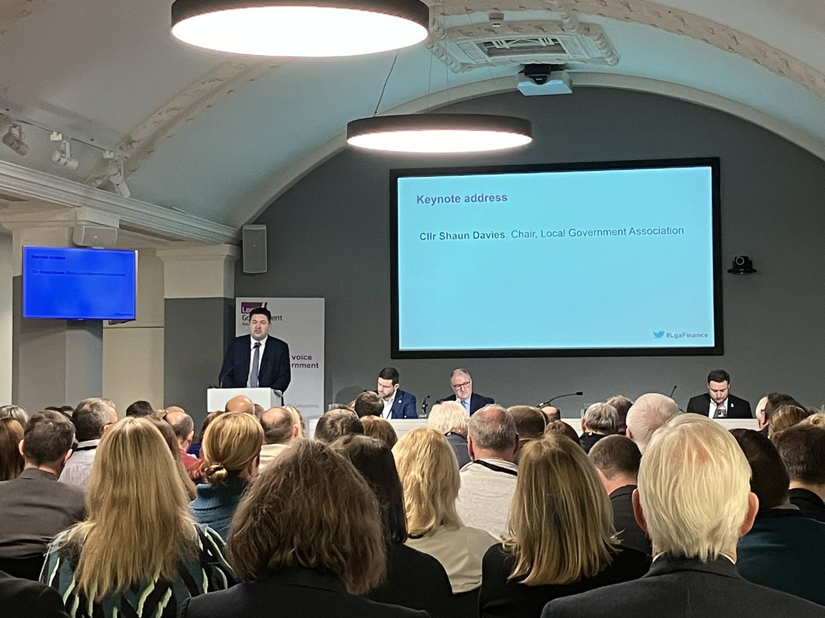 LGANews's tweet photo. Setting budgets for 2024/25 has been “exhausting and frustrating” for councils struggling with insufficient funding to meet demand and cost pressures 

LGA Chair @CllrShaunDavies uses #LGAFinance Conference today to call on Gov to address acute funding challenges facing #localgov https://t.co/fXvWL3D249
