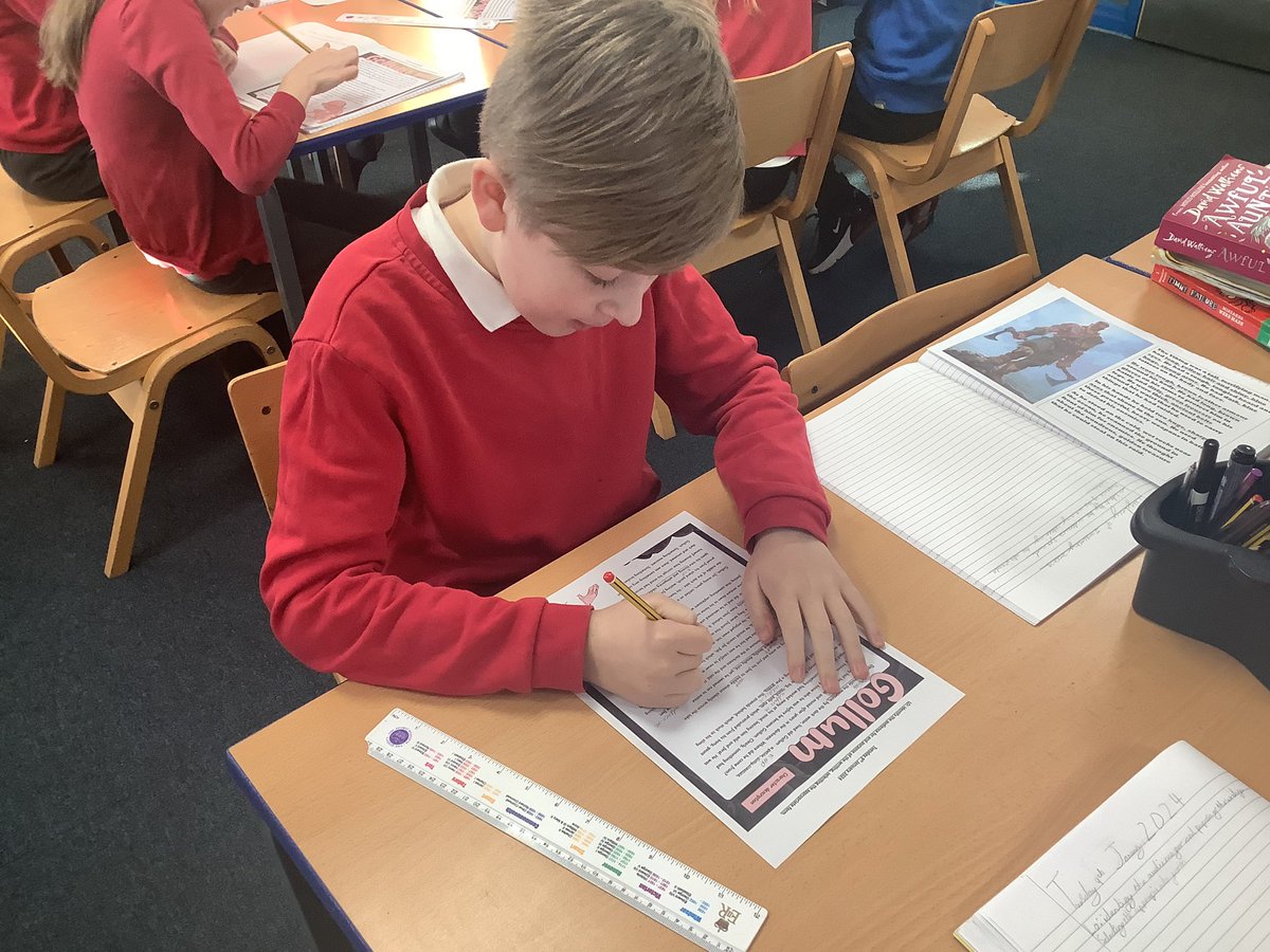 In Literacy, we are tuning up our character description skills. We are using a WAGOLL to unpick the features, in order to use them in our own character description by the end of the week ✍️
