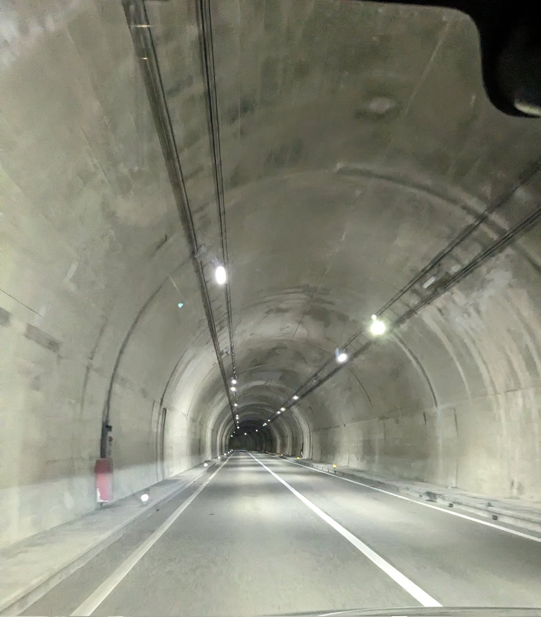 ooq16807324's tweet photo. #mmm765
トンネル!
トンネル!
トンネル!
いっぱい通りました🤣
トンネルの宝庫
#R168 https://t.co/p85ztthuV3