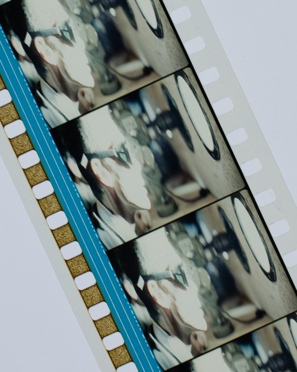 ProjectionistR's tweet photo. Congratulations to the @OppenheimerFilm team on their @goldenglobes wins π Here are some of my unseen photos πΈ
#oppenheimer #thefilmframeproject #filmframe #35mmfilm #upinthebooth #projectionist #projectionbooth https://t.co/5pJkE4Eos2