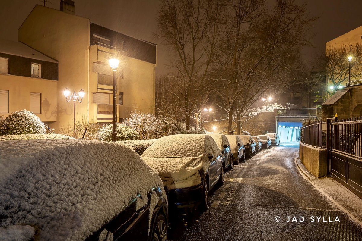 jad_sylla's tweet photo. . Nuit blanche_01.

La neige ajoutant au charme de la magnifique ville de Saint-Cloud. 

@VilleSaintCloud 
@Prefet92 
@hautsdeseinefr 
@hautsdeseine92 https://t.co/2S5O8FgBkm