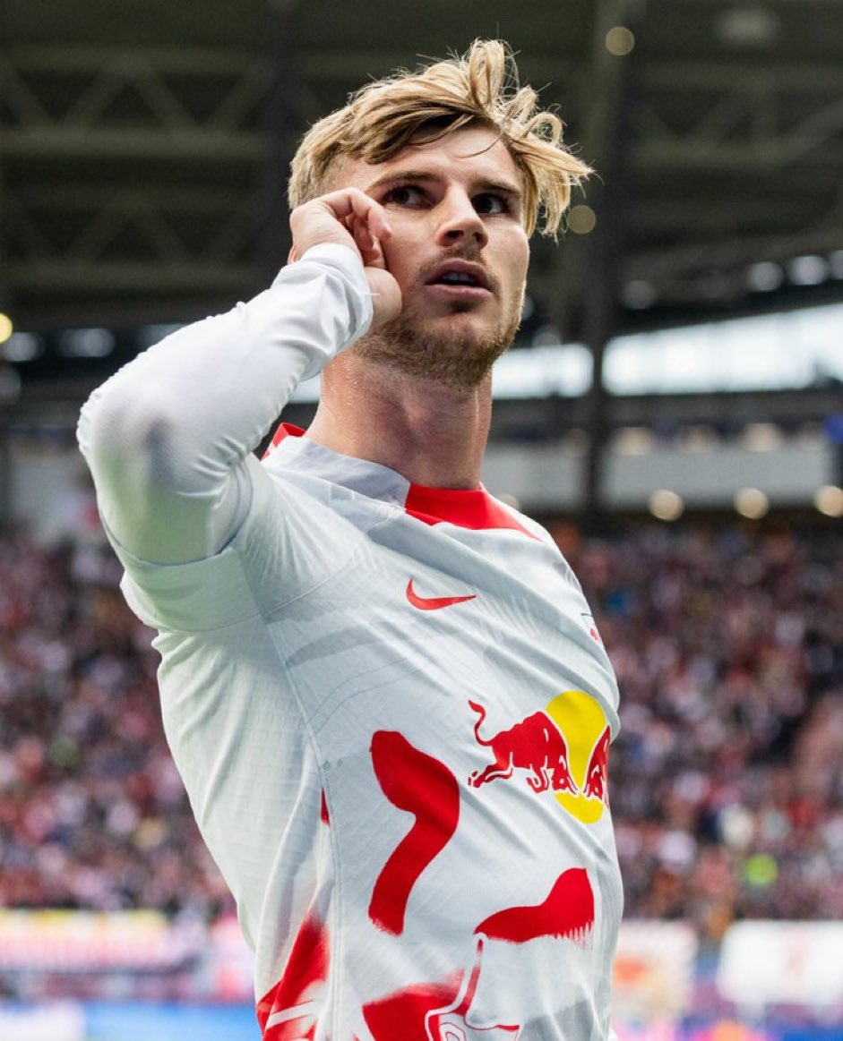 Timo Werner stayed overnight at Hotspur Way.

[via <a href="/Dan_KP/">Dan Kilpatrick</a>] 🥇