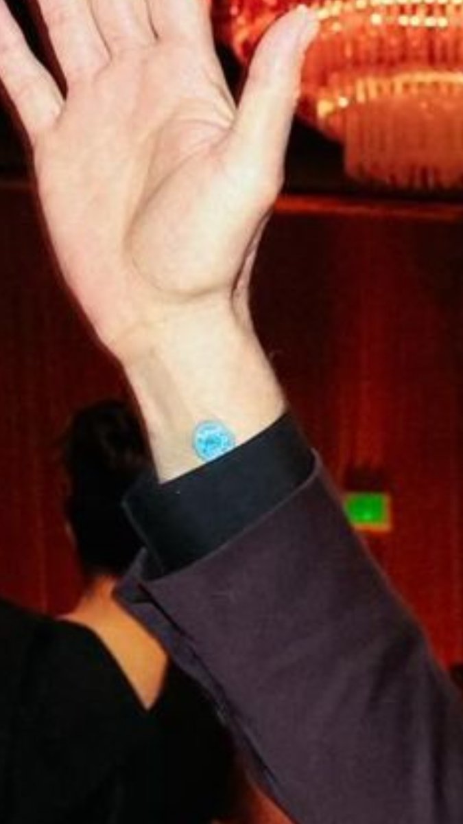 Dmitri Leonov tweet media