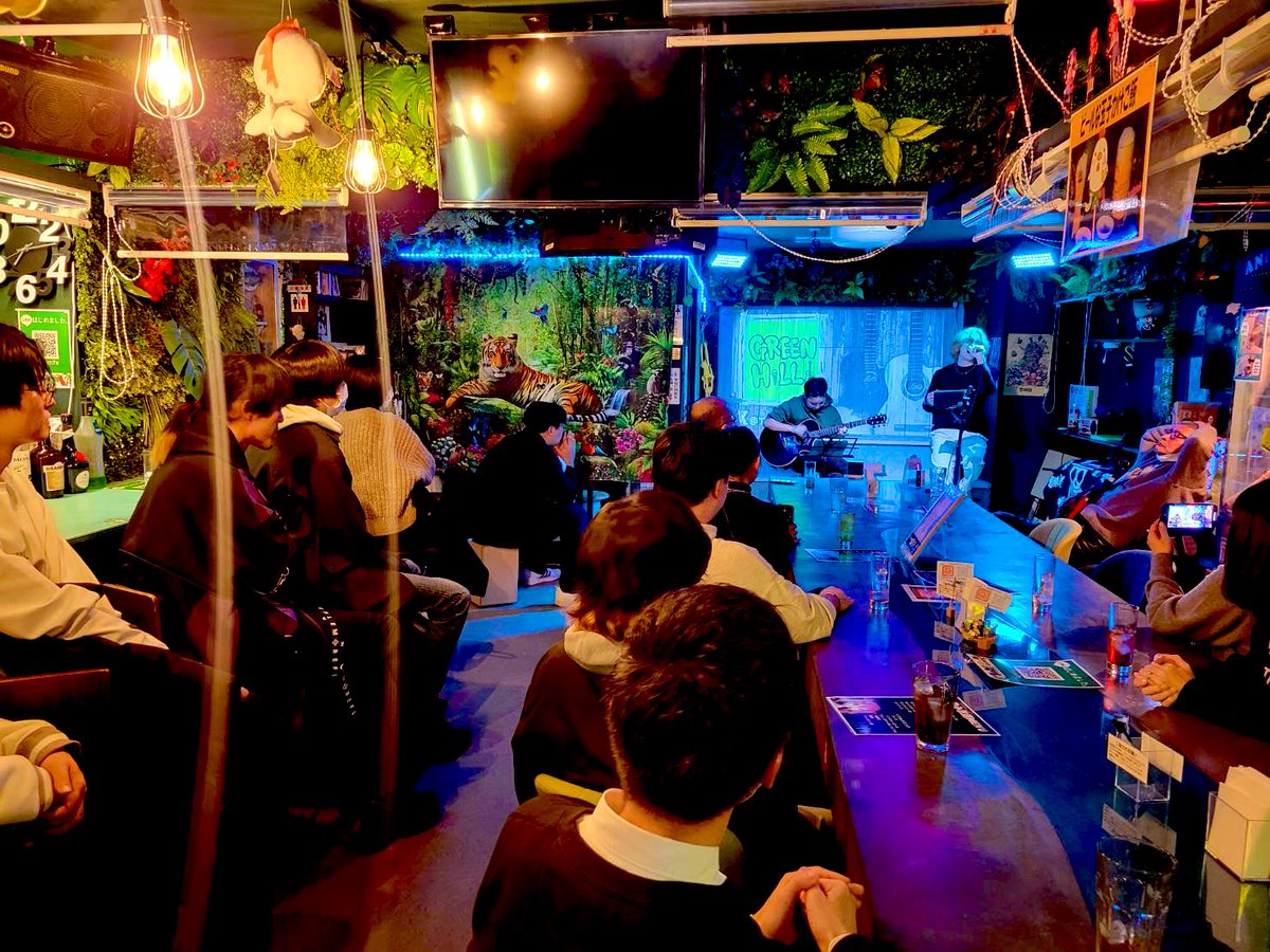 AnisonHonpoJAM's tweet photo. 先日はJAM2周年ありがとうございました🎊🎉
今年もJAMは、『友達の家』みたいなお店をコンセプトに営業していきますので
いつでも遊びに来てくださいね☺️

さて、日付変わりまして1/21(日)は
「僕の考えた最強のセトリ」Vol.3🎤
LIVEイベント好��の方は是非🎸
#JAM2周年 #ありがとうございます #僕最 https://t.co/NmPrDK485h