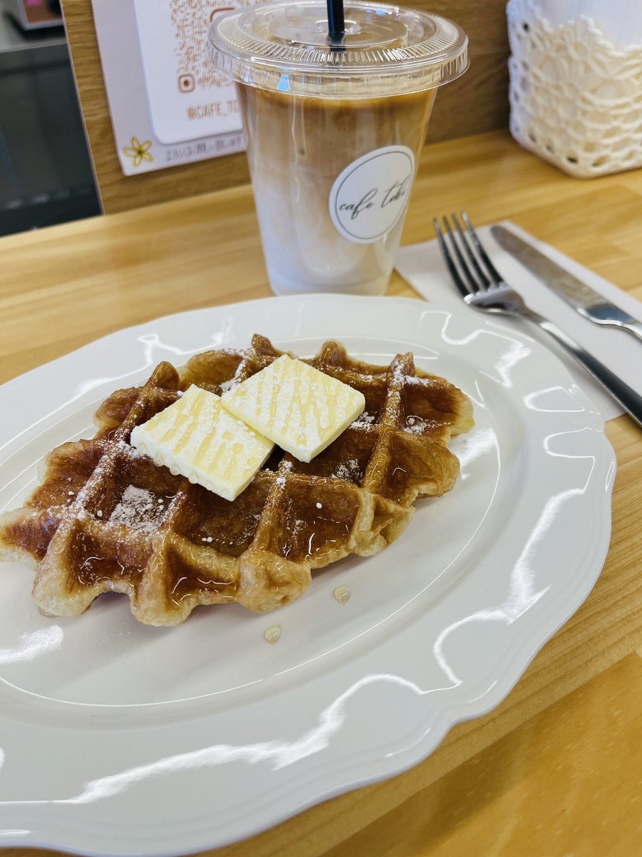 mayu31041126's tweet photo. 今日行ったCafe☕𓈒𓏸︎︎︎︎
クロッフルのお店🥰
クロッフルもカフェラテも
めちゃくちゃ美味しかった😍

美味し過ぎて娘たちへの
テイクアウトも😋
 #Cafetoki https://t.co/OTzfx75Zwb