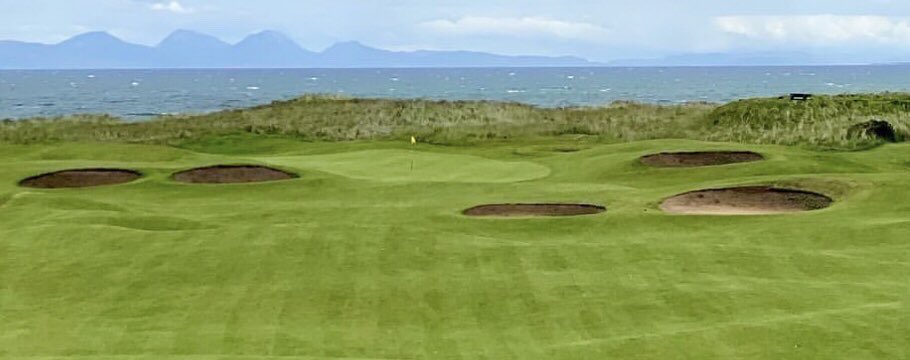 Great Golf Holes ⛳️ tweet media