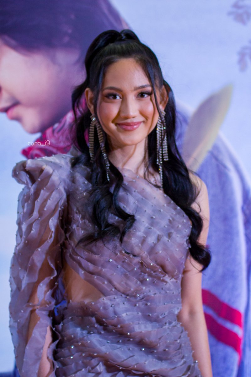 Siapa yang kangen Ratu??
<a href="/ratuurafa/">raturafa</a> @ Gala Premier Ancika, Jakarta.