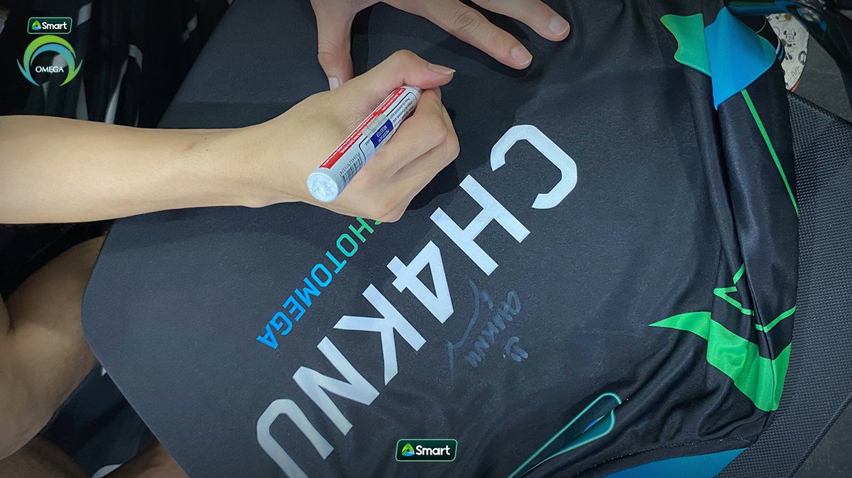 OmegaEsportsPH's tweet photo. Mas maganda ng i-flex ang Smart Omega Merch dahil sinamahan natin βto ng signature nila E2MAX, Ribo, at Ch4knu. π₯°
Purchase your own Smart Omega Merch, ka-barangay!
#OneShotOmega #PowerOfSmart #LiveMoreToday #OMGMLBB #SmartOMG https://t.co/Oh2UWttAip