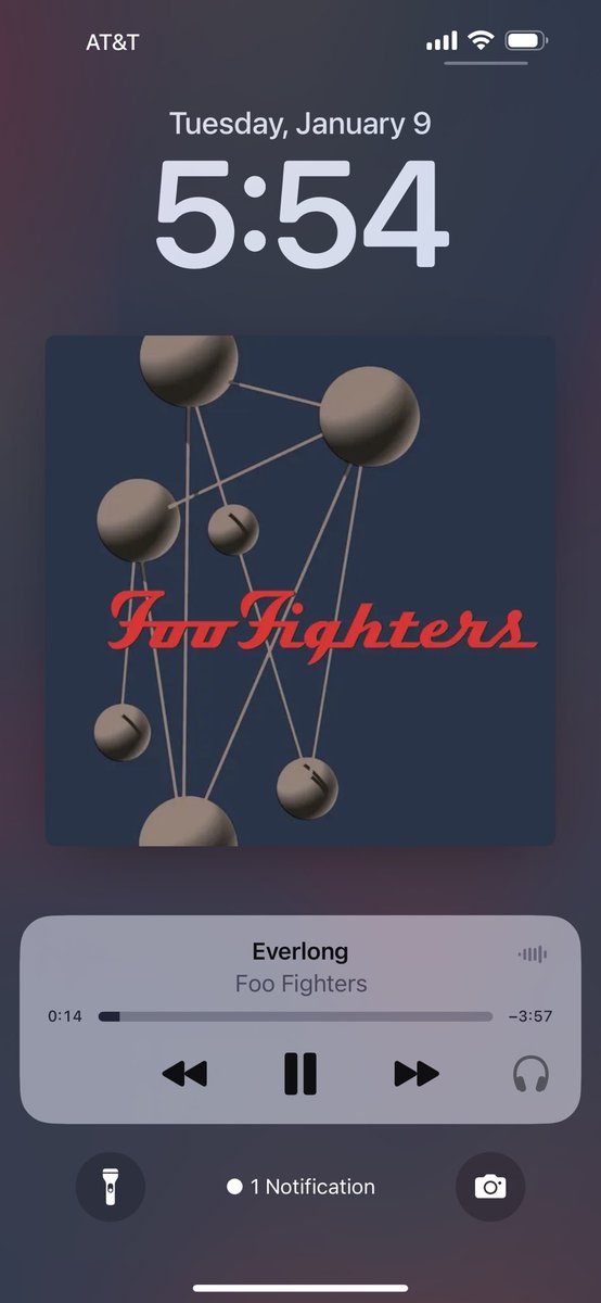C1recha0s's tweet photo. In the running for my favorite song of all time @foofighters thank you
#startingtheday #music #vibe https://t.co/NSL4Hwo2H0