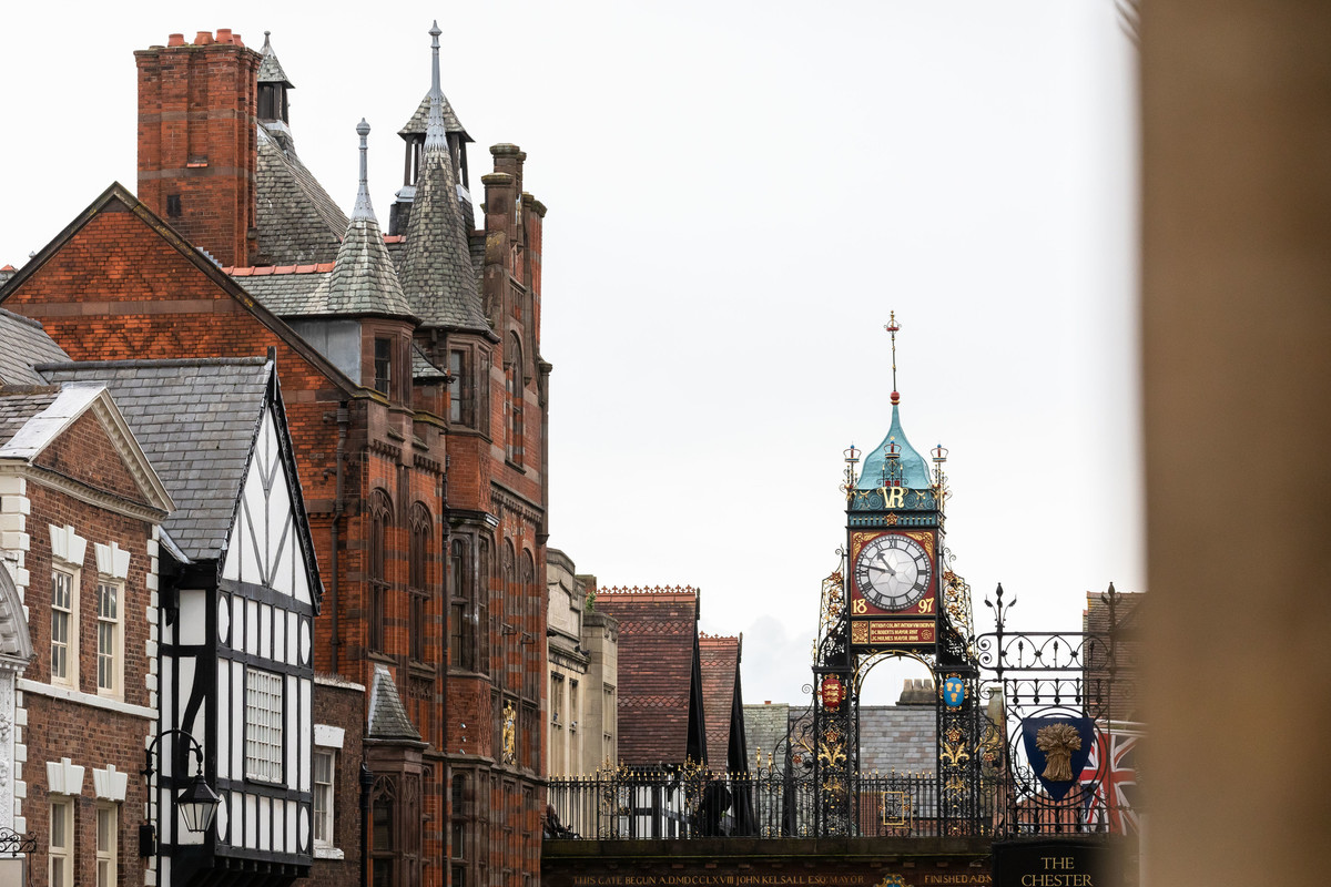 ChesterAlumni's tweet photo. We ❤️ hearing all your memories and stories from your time at @uochester! If you have photos &amp; stories from your College/Uni days, let us know and tag your friends!
  
#MyChesterStory #ChesterAlumni #ProudCestrians https://t.co/N5Qp2tj8MU