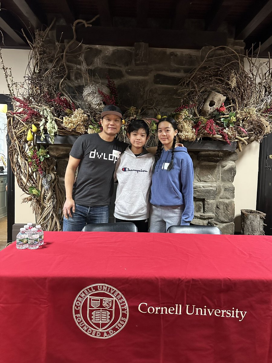 CAAWConnect's tweet photo. 🐻💚 Big Red went green with Greenburgh Nature Center for Cornell Cares Day 2024!
CAAW thanks Cornellians who joined us for a great day of service in our community with this local gem, an environmental steward.
#CornellCaresDay #CommunityService
#DoTheGreatestGood #CAAW #Cornell https://t.co/k9ommRuqDz