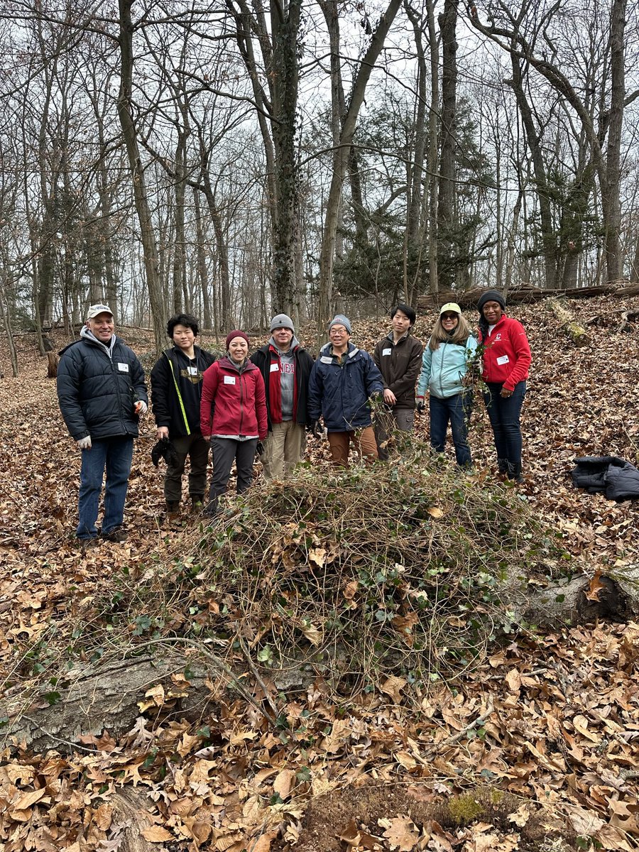 CAAWConnect's tweet photo. 🐻💚 Big Red went green with Greenburgh Nature Center for Cornell Cares Day 2024!
CAAW thanks Cornellians who joined us for a great day of service in our community with this local gem, an environmental steward.
#CornellCaresDay #CommunityService
#DoTheGreatestGood #CAAW #Cornell https://t.co/k9ommRuqDz