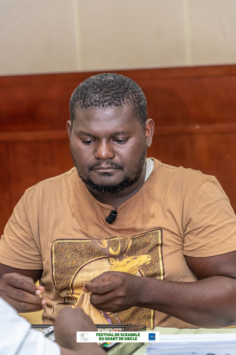 febescrabble's tweet photo. Carnot Atinmadjègangni, vainqueur surprenant de l'Open International de Scrabble classique, partage son parcours émouvant avec Fataï Sanni. Des défis à la gloire, il triomphe sur son mentor Gevron Tchiakpè, illustrant la persévérance et la passion.

🌐 https://t.co/pig4MNDI08 https://t.co/TGSPmLp916