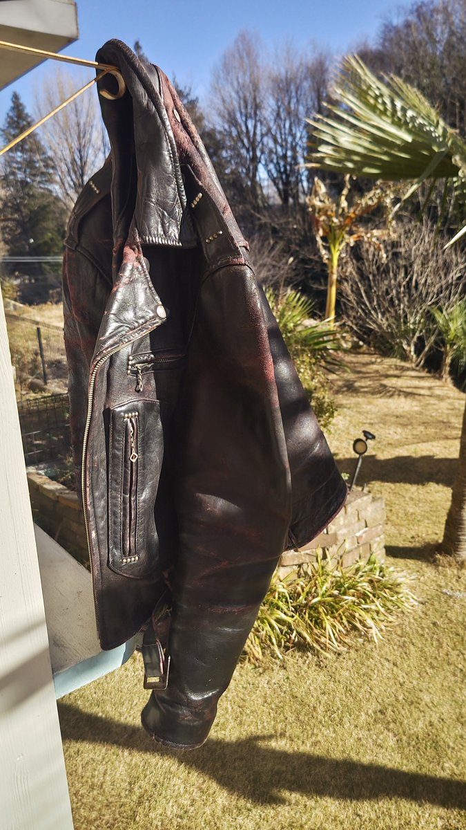 YosukeFunabashi's tweet photo. Cyclechamp!
#cyclechamp
#vintageleatherjacket
#elvispresley
#ヴィンテージ古着 https://t.co/Y3WOCMBMPn