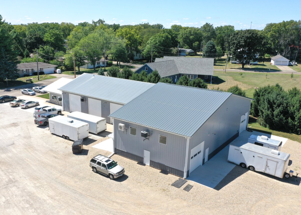 WickBuildings's tweet photo. Where Concrete Ideas Become Solid Reality.
#CraftingConstruction
#WickBuildings
π¨ Builder: Hartman Statewide Buildings, Inc https://t.co/00hTa5iLr1