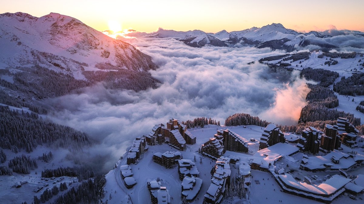 Altibus's tweet image. It's always sunny above the clouds ⛅️❄️😍

📸 © @Avoriaz1800 - @Meribel3vallees - @Piau_Engaly