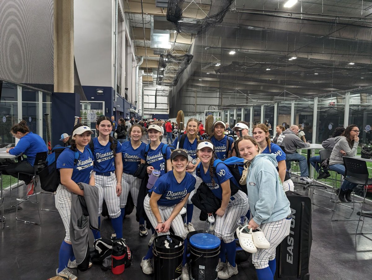 KatieSilva2009's tweet photo. I had an amazing time playing up with @strickerwasco this past weekend, thanks Coach @SueStricker1 for the amazing opportunity! All the girls were so welcoming and so supportive! I had a OBP of .556 and while also having 0 errors on the field. Way to go Diamonds! 💎💙 @WascoDiamonds @WD14uJH @LilahCorrell #Playhard #2027 #7

@NIUSoftball @NUSBcats @NDsoftball @UWSoftball @StEdsSoftball @umichsoftball @UCF_Softball @IlliniSB @EIU_Softball @OeSoftball @ShowtimeSports1 @DukeSOFTBALL @DePaulSB @JMUSoftball @BenUSoftball @northcentralcol @LewisSoftball