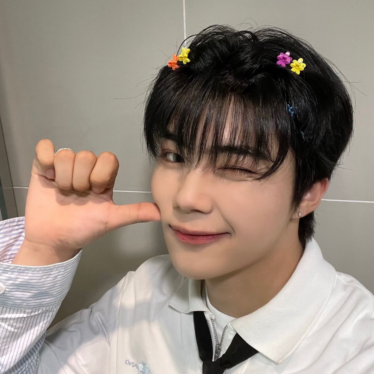 jiwoongfans's tweet photo. Happy Birthday to ZB1’s cutie pie Gunwookie!! You’ve achieved so much already and I wish that you continue thriving in everything you do. Enjoy your life in adulthood 🫶

OUR MIRACLE GUNWOOK DAY
#어라라_건욱이몇살_거뉴기20쨜
#찬란하게_빛날_건욱이의_스물
#AceOfStarsGunwook https://t.co/sljP7ZXqk1