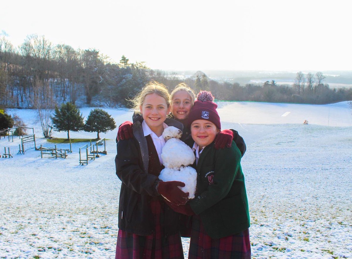 StMichaels_Prep's tweet image. Snow much fun for our first day back! ❄️⛄️

A beautiful start to our Lent Term and first day of 2024 together.

#newterm #startofterm #snow #snowfun #sevenoaks #kemsing #kent #otford #orpington #snowpanorama #snowman #independentschool #prepschool