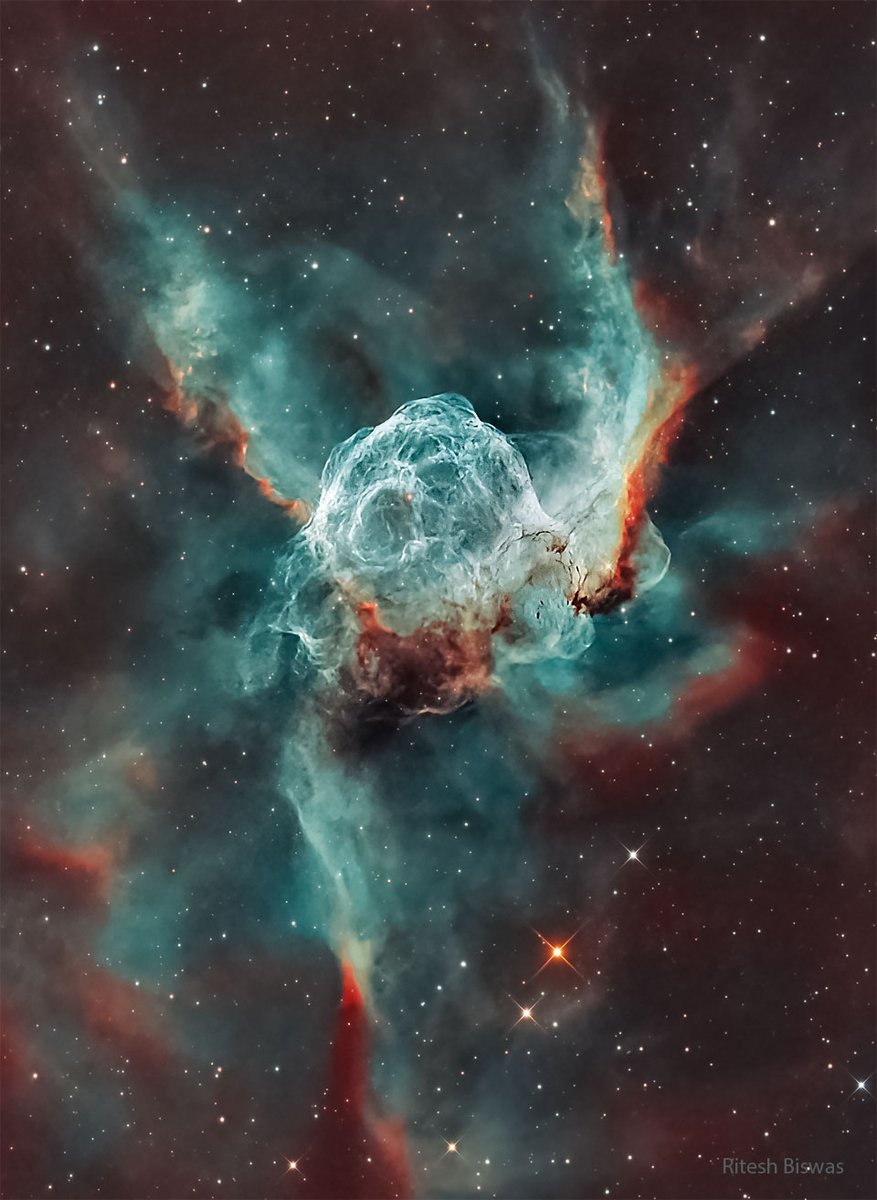 Popularly called Thor's Helmet, NGC 2359 is a hat-shaped cosmic cloud, with wing-like appendages, about 30 light-years across. apod.nasa.gov/apod/ap240109.…
