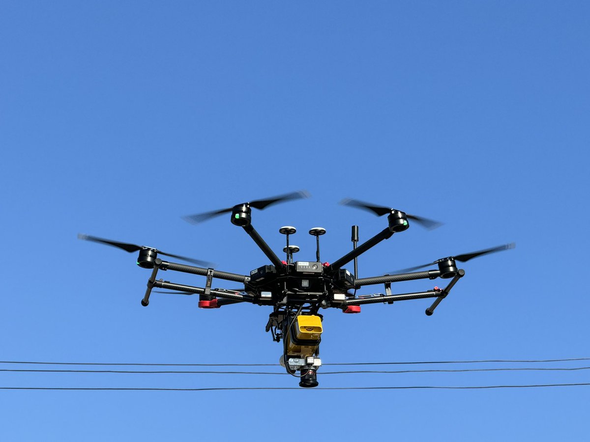 Parond_drone's tweet photo. UAVレーザー測量
年末に実施予定が延期しやっと実施！ https://t.co/1pKx8MaGrD