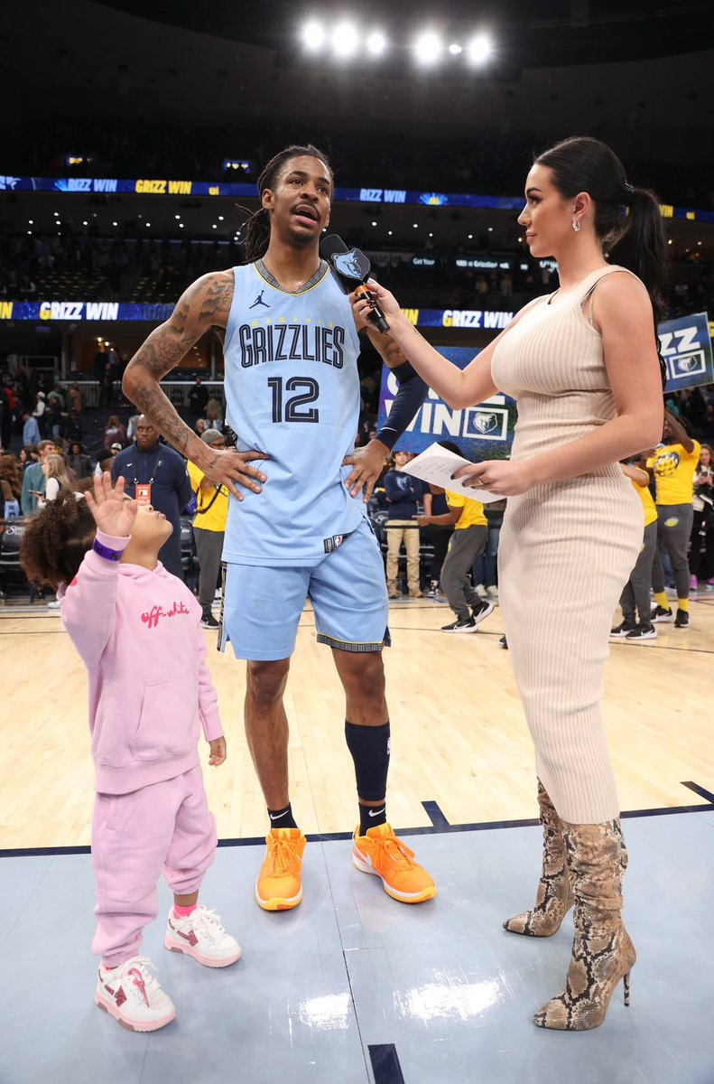 Bro who’s this woman ?