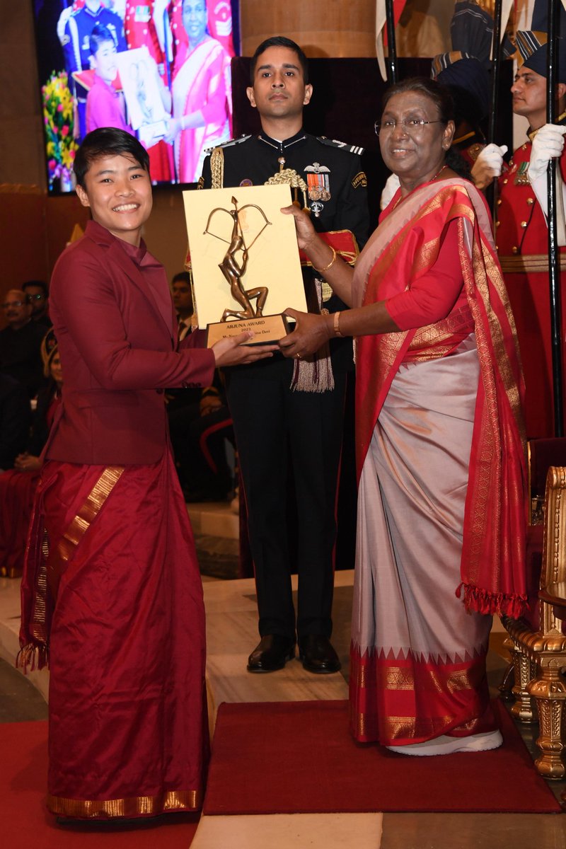 meiteiheritage's tweet photo. ❤️ 2 #Meitei women athletes from #Manipur conferred  Arjuna Award 2023. @sushilachanu27 for hockey and Naorem Roshibina Devi for Wushu. #ThisIsManipur

Sportsperson from #Manipur have always fought their heart out to bring laurels for the country
#NationalSportsAwards2023.

Sadly, the state happens to be a forgotten as India is unable to address the over 8 month old #Manipur_Violence, something that will never in any part of he country.

@DivyaSoti @RituRathaur @AbhijitChavda @ShefVaidya @HinduAmericans @RajatSethi86
@ramindesai @pushkal_dwivedi @VeteranLNSingh @ajeetbharti
@MNageswarRaoIPS @AskAnshul 
@KreatelyMedia @abhijitmajumder 
@tehseenp  @SriHariBhakt @vhsindia @attorneybharti @OfficialBKU @DevenBhartiIPS @Swamy39 @SanatanTalks @mrsinha @BabaKPS86 @EkamSBharat @HinduDharma1 @SanatanSanstha @HinduWatchDog @VHPDigital @Pamphlet_in @DireARTOfGod @anuragdixit1988 @trollove1 @LaishramSoma @RTArnabOfficial @Satsangi3523   @ANI @PMOIndia @igopalgoswami @LicypriyaK @BinaNepram @Bimol_Akoijam