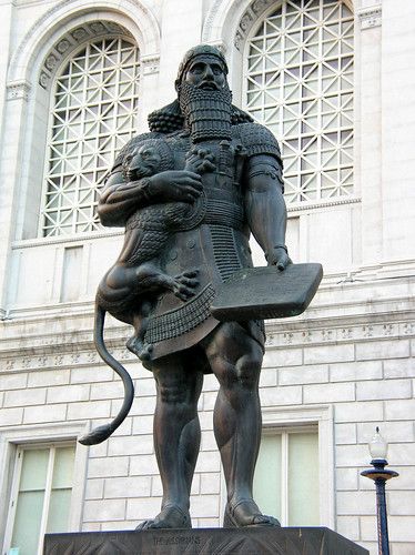 UtterlyInterest's tweet photo. King Ashurbanipal stops his cat from getting out of the house when his pizza delivery arrives. 631BC (colourised) https://t.co/yK2lOcsbmK