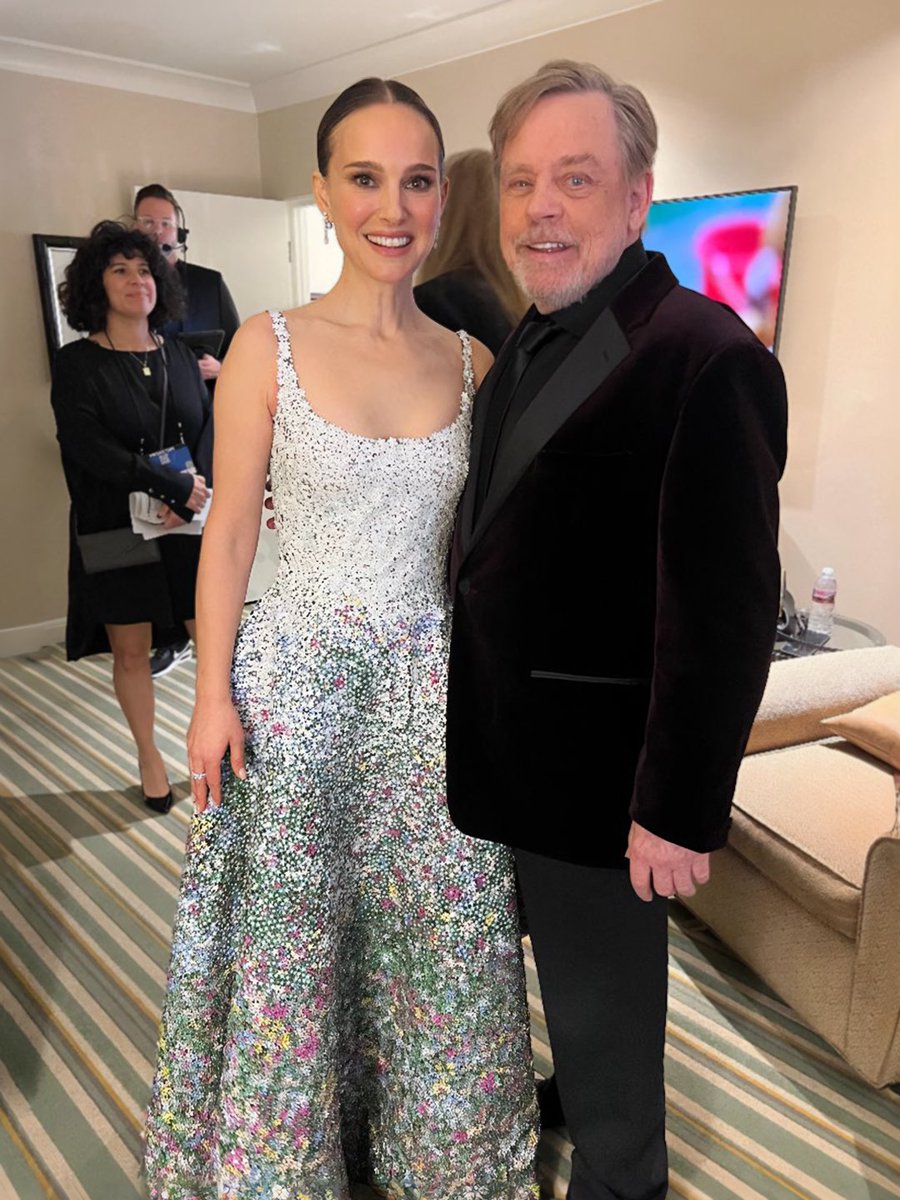 sinemori's tweet photo. Mark Hamill: "Sonunda annemle tanıştım." https://t.co/2WLS5bW9cr