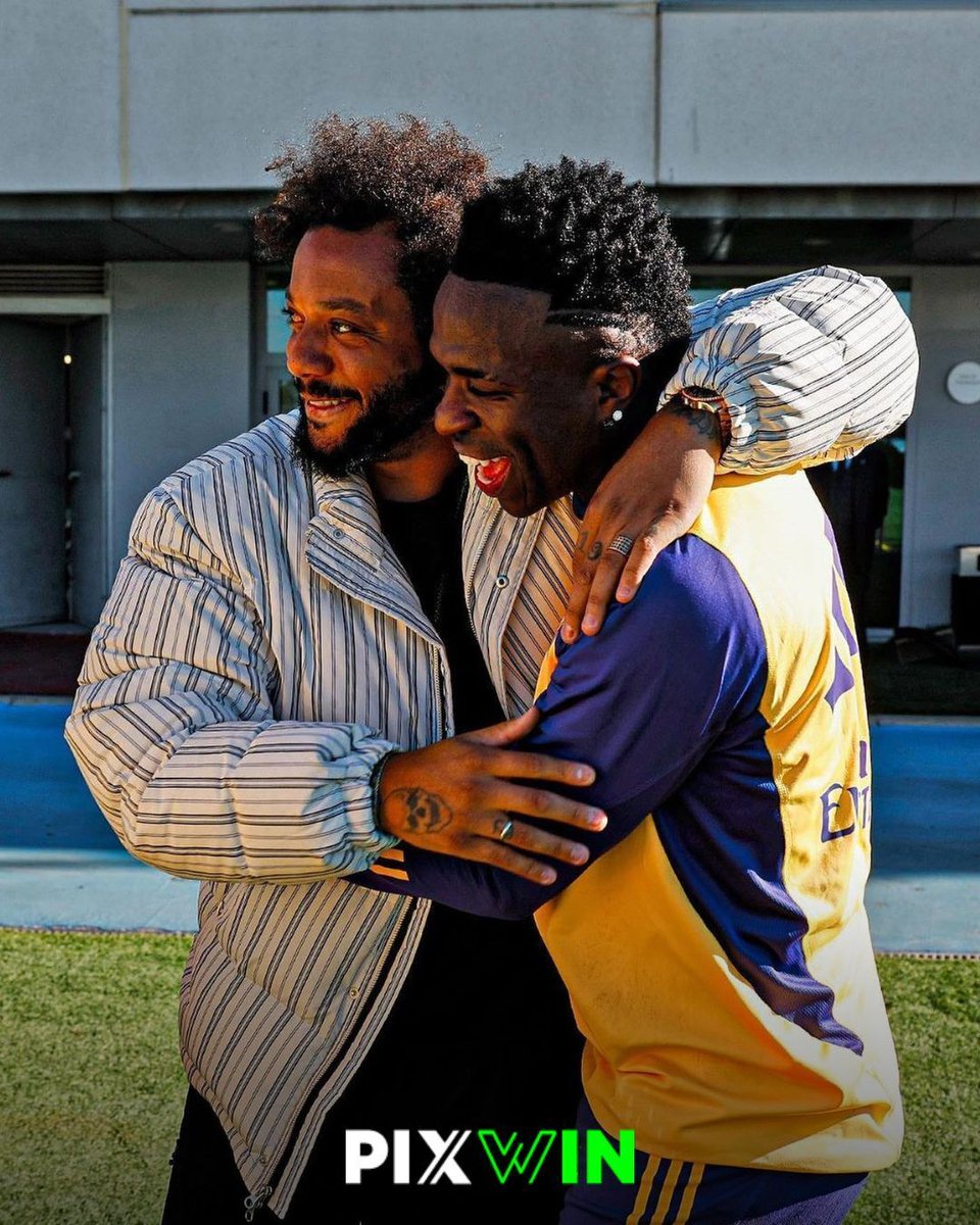 PixwinNG's tweet photo. 🌟⚽ Marcelo's Day Out! 🏃♂💫
Witness the magic as Marcelo drops by @realmadrid's training grounds. ✨👀
Exclusive glimpses only with #PixWin! 📸🔥

#RealMadrid #TrainingDay #FootballFever #BetWithPixWin #MarceloMagic⚡ https://t.co/4vhcJZPtr6