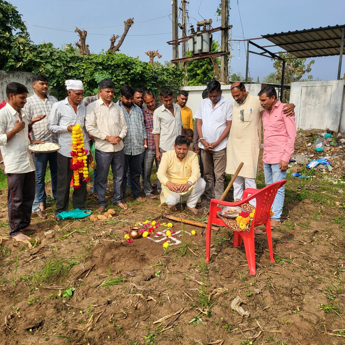 Milk House for people 
Congress Jay jagat <a href="/BMSandeepAICC/">B M Sandeep</a> <a href="/INCGujarat/">Gujarat Congress</a> <a href="/INCIndia/">Congress</a> <a href="/jigneshmevani80/">Jignesh Mevani</a> ,<a href="/priyankagandhi/">Priyanka Gandhi Vadra</a> <a href="/RahulGandhi/">Rahul Gandhi</a> <a href="/sarvodayasangam/">Sarvodaya Sangam</a> <a href="/srinivasiyc/">Srinivas BV</a> <a href="/shaktisinhgohil/">Shaktisinh Gohil MP</a> <a href="/AmitChavdaINC/">Amit Chavda</a>