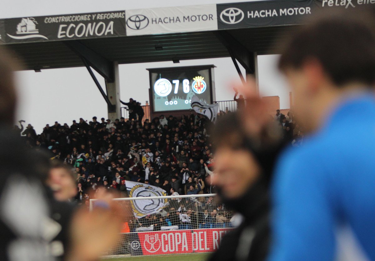 -Ser un club de socios transparente y democrático ✔️
-Comenzar a competir desde la última categoría ✔️
-Honrar a la extinta UDS ✔️
-Ascender 4️⃣ veces ✔️
-Eliminar a un equipo de Segunda en Copa ✔️
-Eliminar a uno de Primera ✔️
-Eliminar a uno de los mejores clubes del mundo 🤔